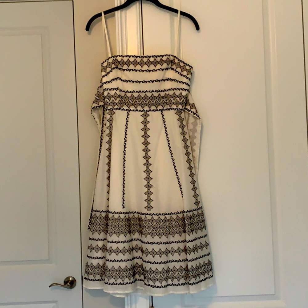 BCBG MaxAzria Embroidered black / white Sundress